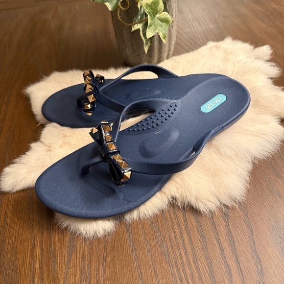 OKAB Chase Flip Flops size 10 - Picture 6 of 8